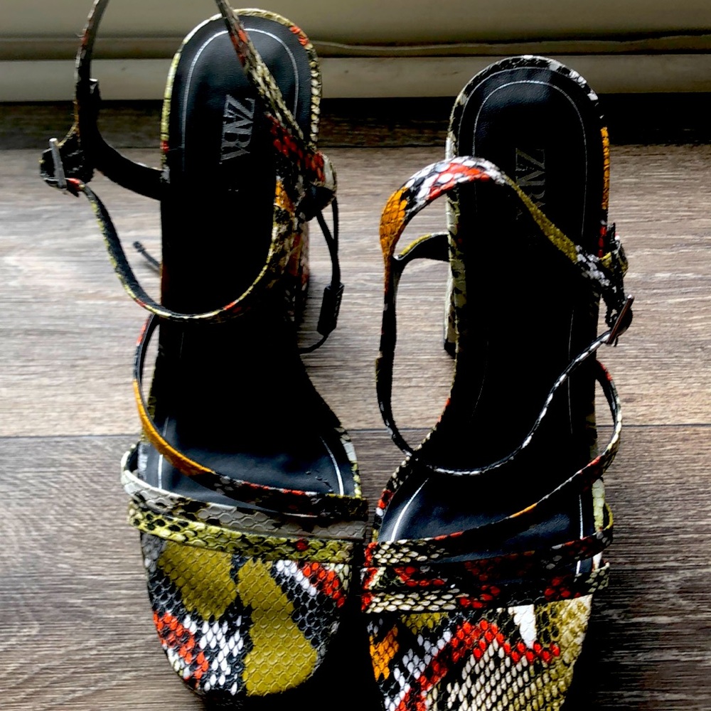 Zara Multi-color Snakeskin Print Hees